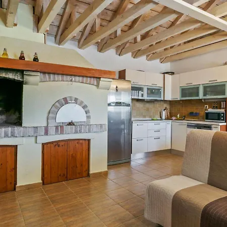 Holiday home Chic In With Private Swimming Pool