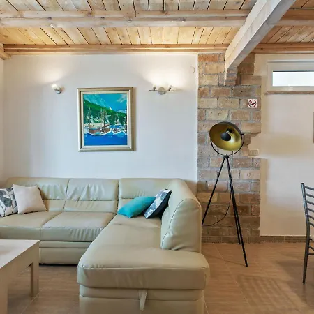 In Near Beaches * Марина