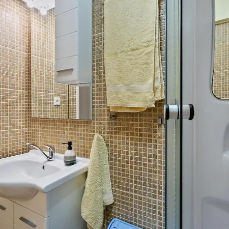 In Near Beaches Дом отдыха Марина